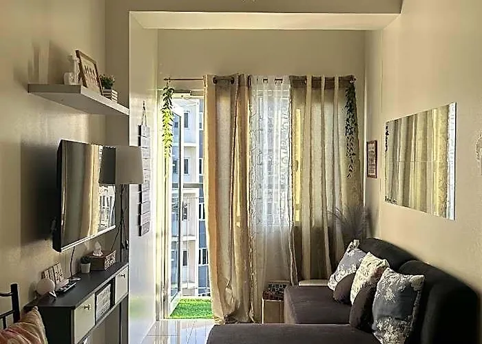 Justrelax Staycation At Vine Residences 호텔