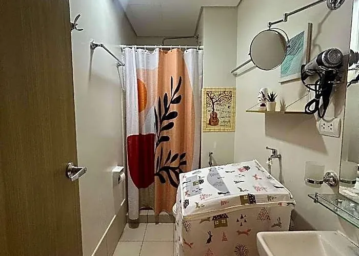 Justrelax Staycation At Vine Residences 호텔
